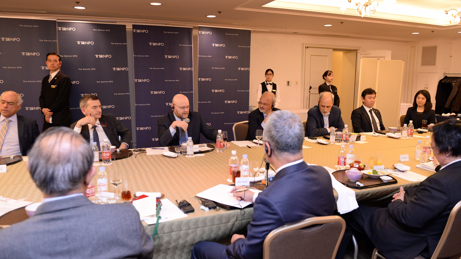 <small>日本には、米中が共存する自由な国際秩序の実現に向け、<br>先進民主主義国の連携をリードする役割がある</small>