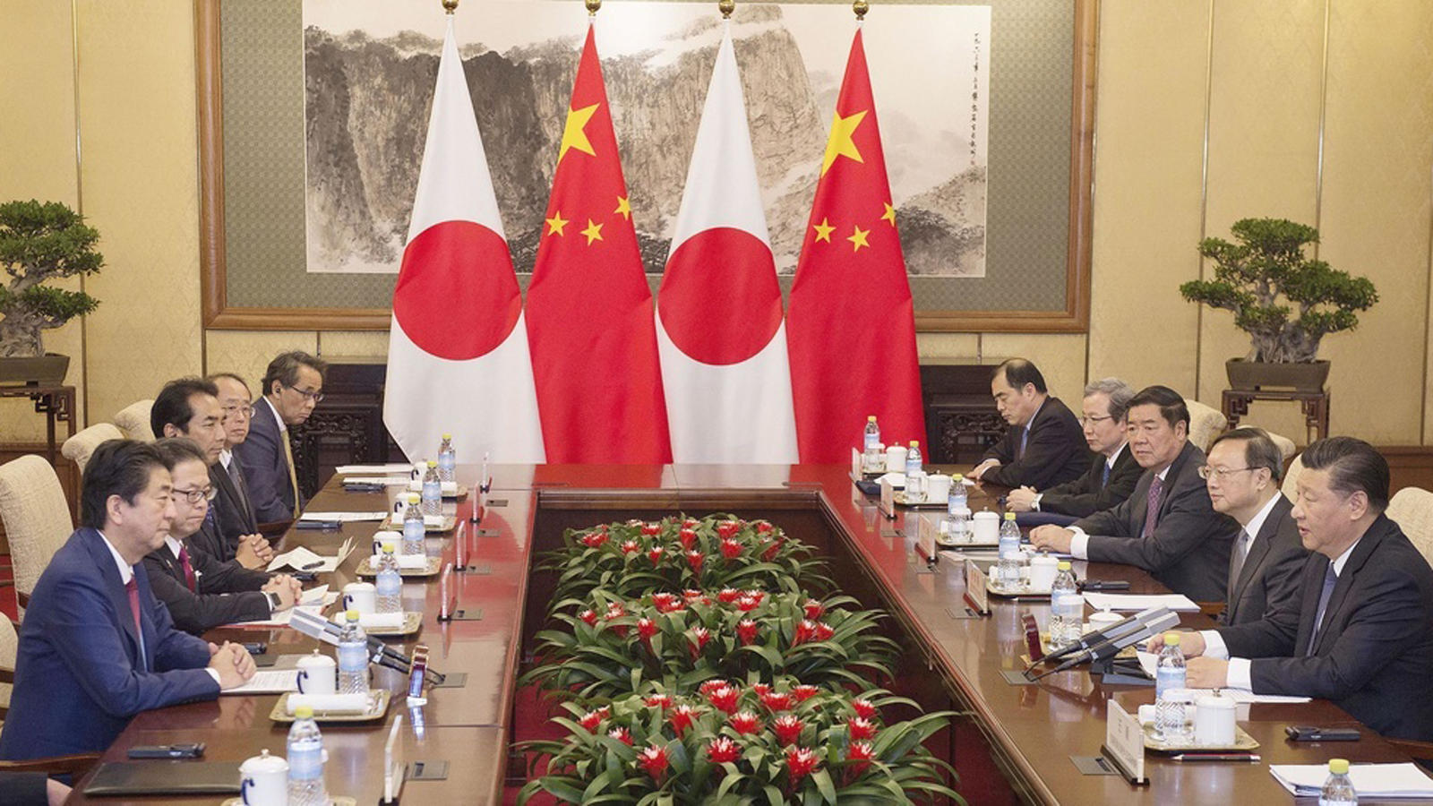 <small>日本国民の対中認識が改善しない中、世界やアジアの将来を見据えた日中協力の具体的な姿について議論を開始する必要がある<small> ―「第15回日中共同世論調査」結果を受け専門家３氏が一致</small></small>